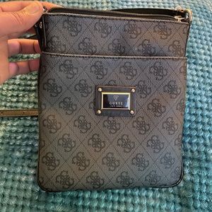 Guess Crossbody bag